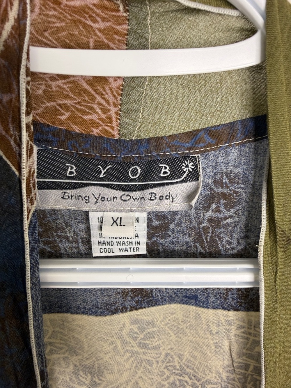 Cover up - Picture 3 of 6